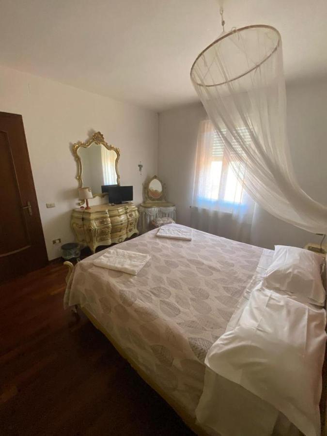 Eagle'S Nest Venice Guest House Bagian luar foto