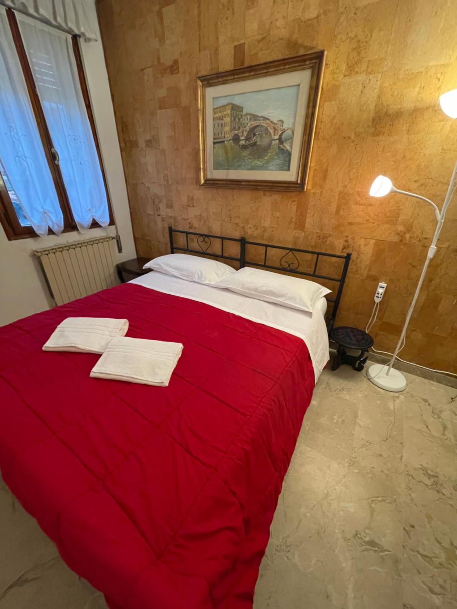 Eagle'S Nest Venice Guest House Bagian luar foto